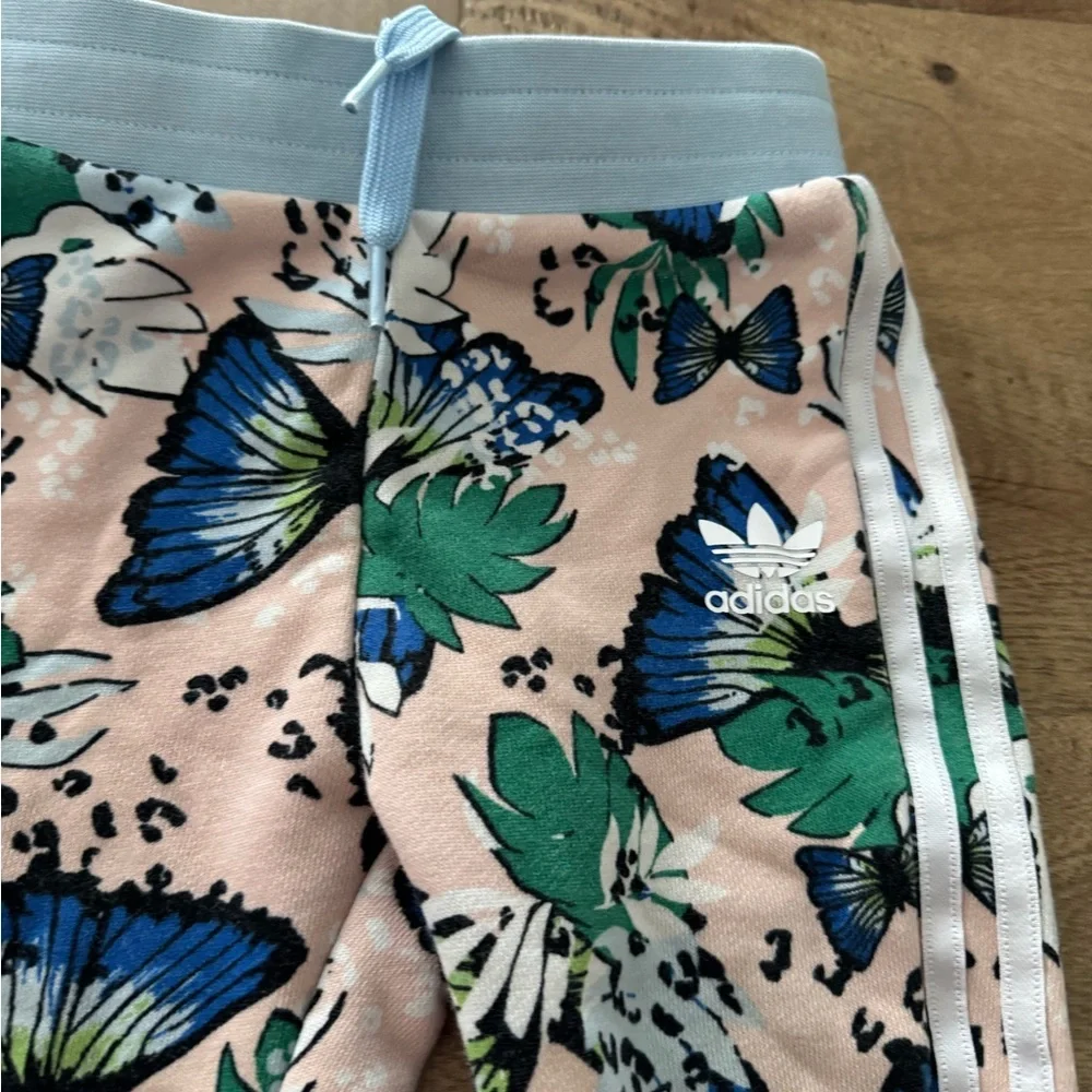 Adidas Kids' Floral butterfly Print HER Joggers size 18 months - Picture 2 of 7